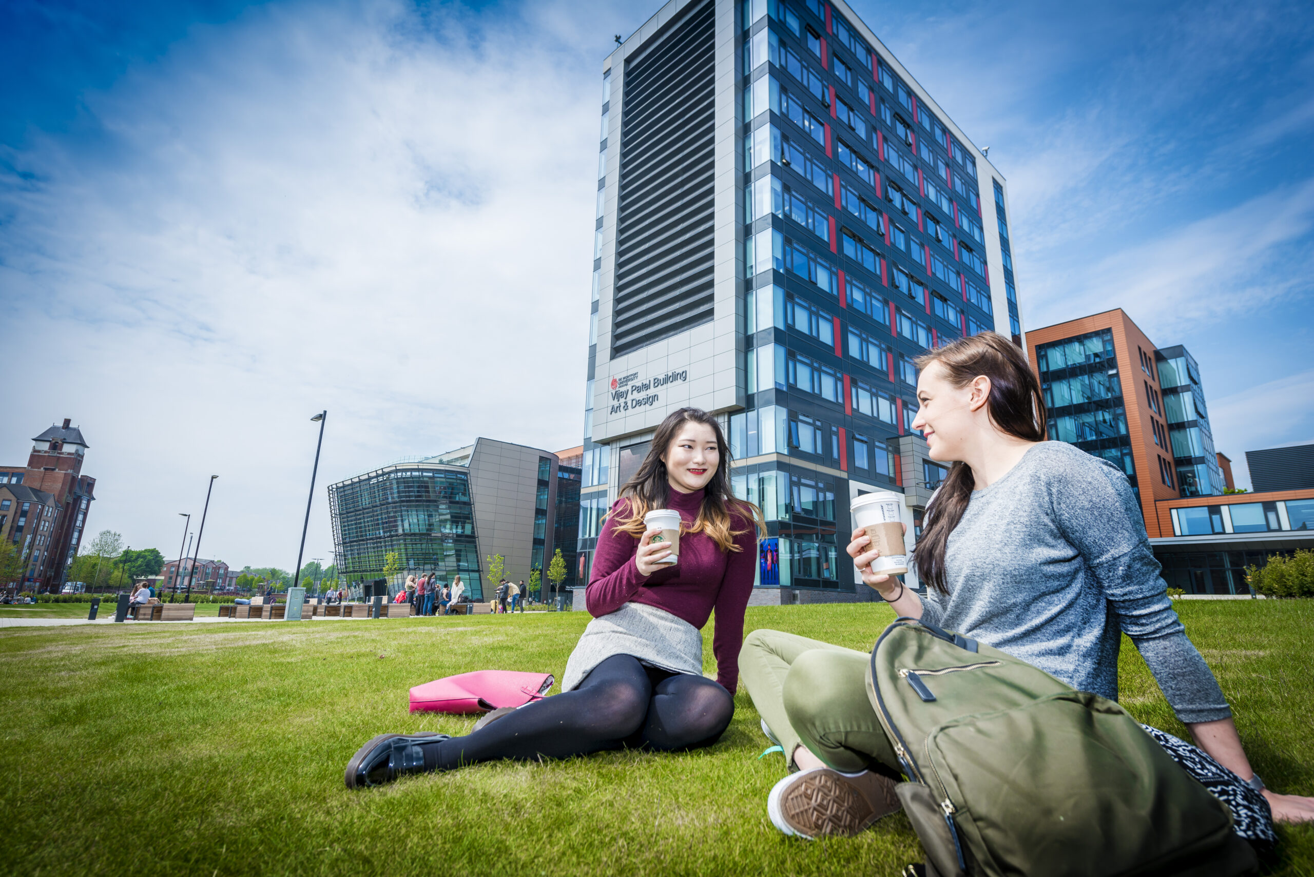 De Montfort University 2 De-Montfort-University-logo