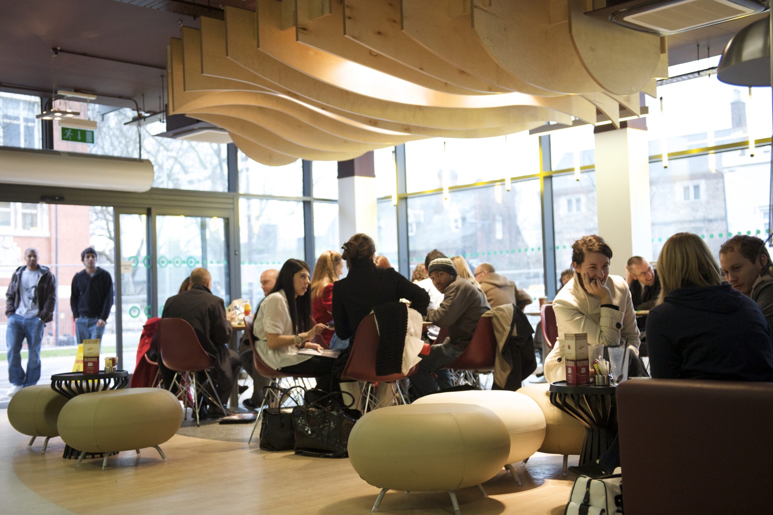 De Montfort University 1 De Montfort University